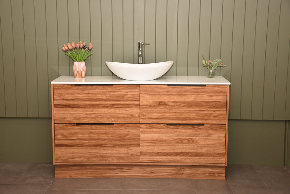 OXFORD TIMBER VANEER 1200MM FREESTANDING BATHROOM VANITY