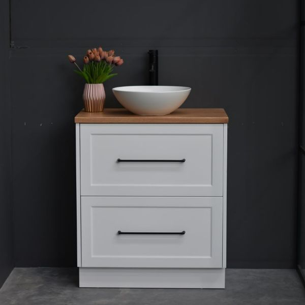 Lily 750mmHampton Shaker Style Freestanding Bathroom Vanity