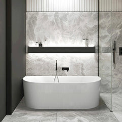 NOOSA BACK TO WALL / CORNER BATH