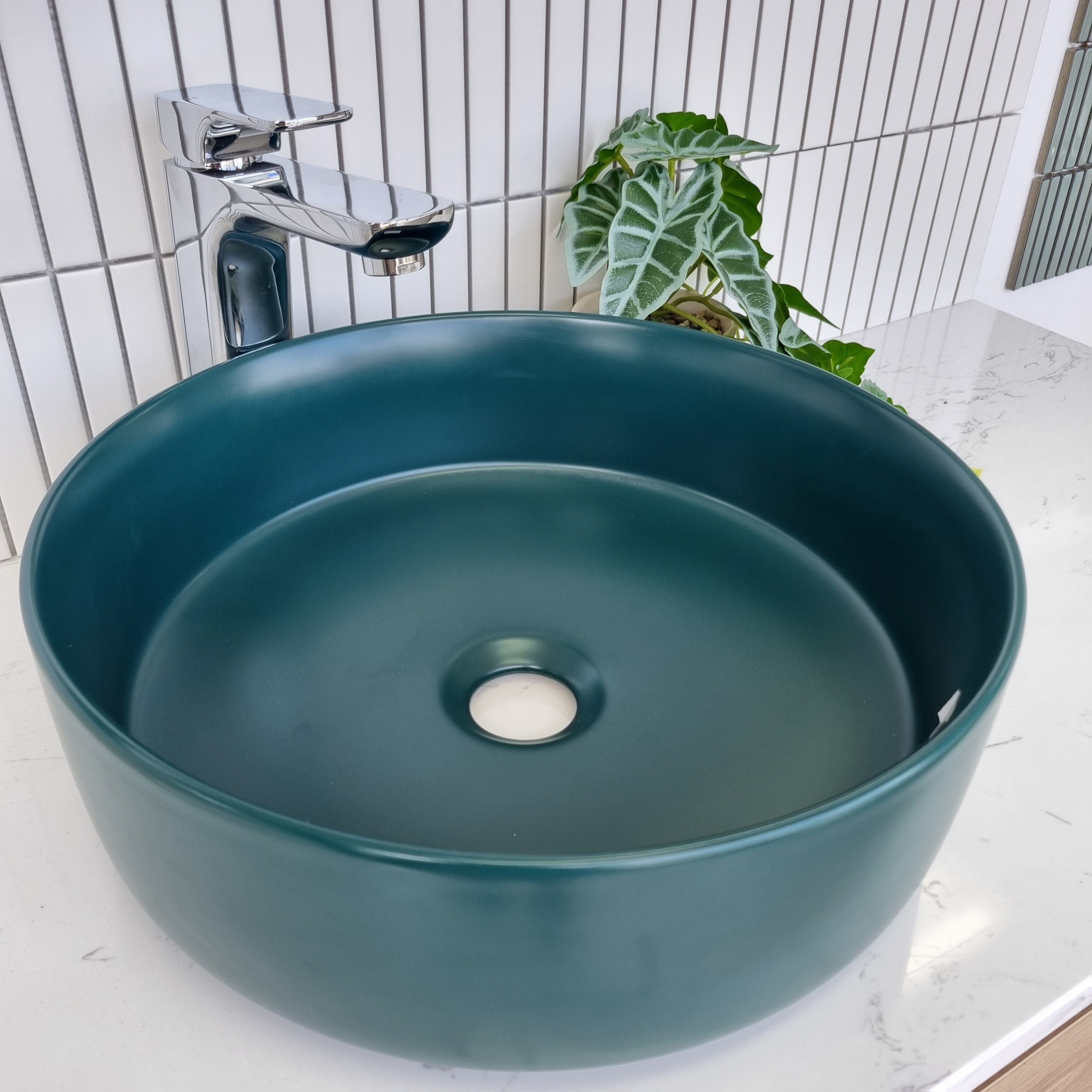 Royal Round Matte Green Basin