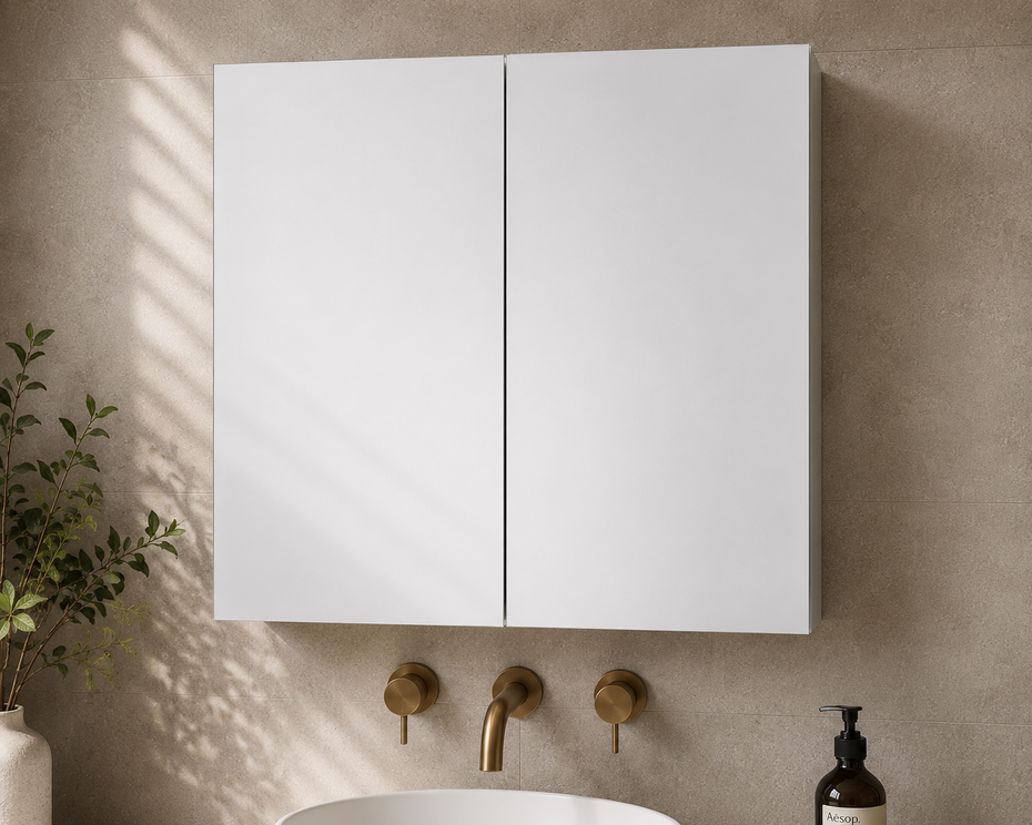 600mm - 1200mm Bella Mirrored Shaving Cabinet White