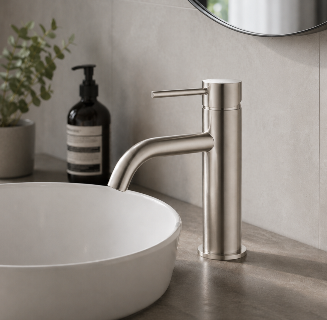 Luna Short Basin Mixer