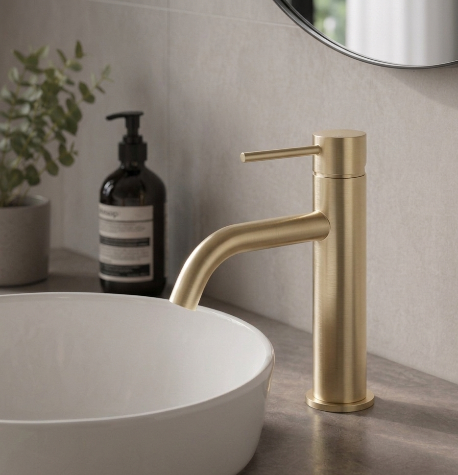 Luna Short Basin Mixer