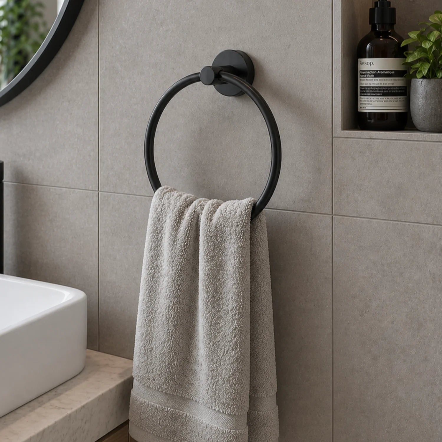 Luna Towel Ring