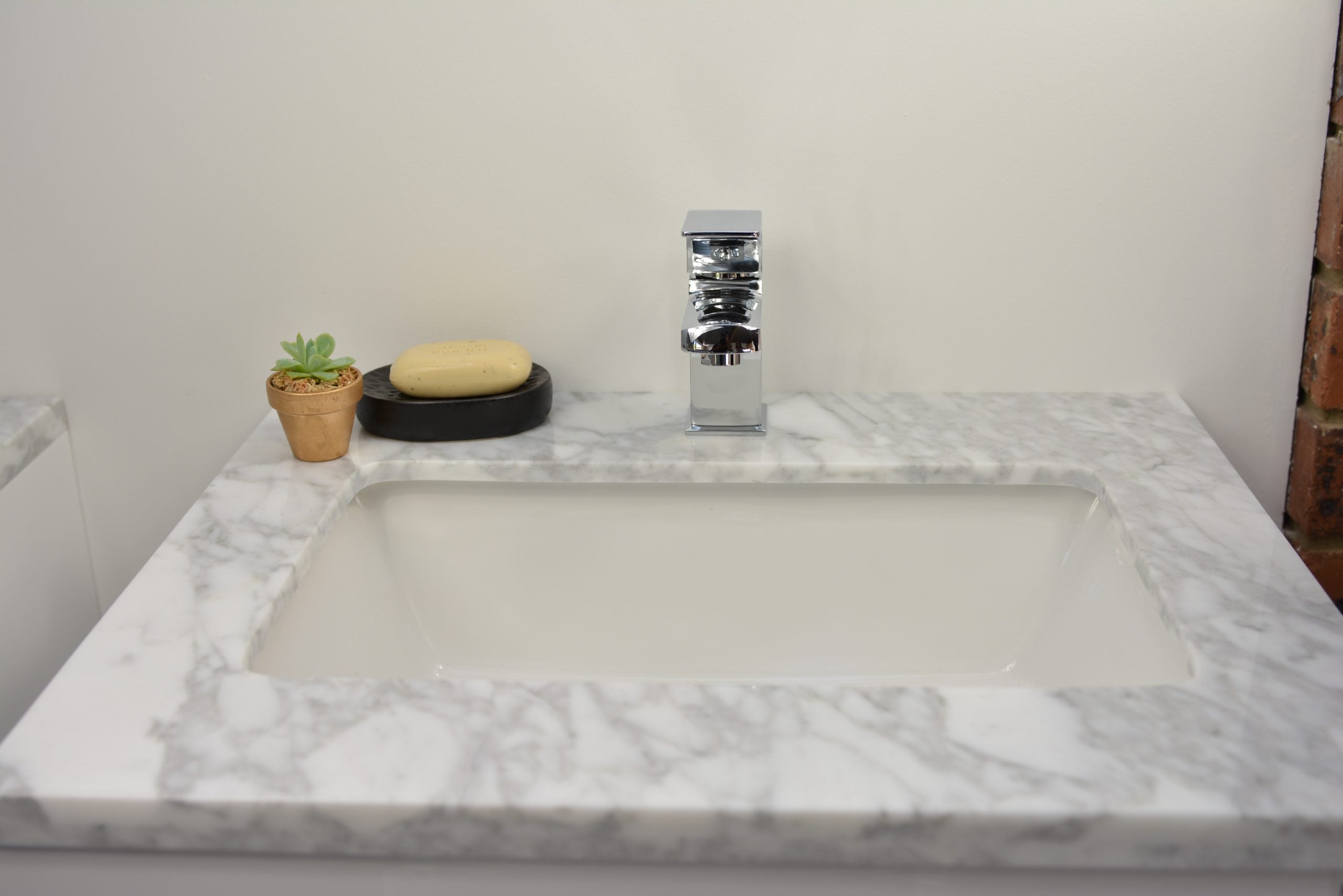 Square Curved basin mixer Polished Chrome - Royal Edge140