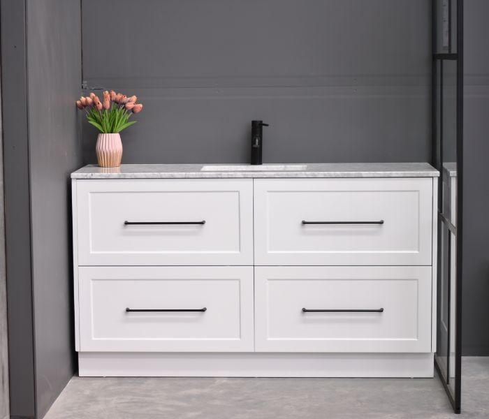 Lily 1500mm Hampton Shaker Style Freestanding Single Basin Bathroom Vanity